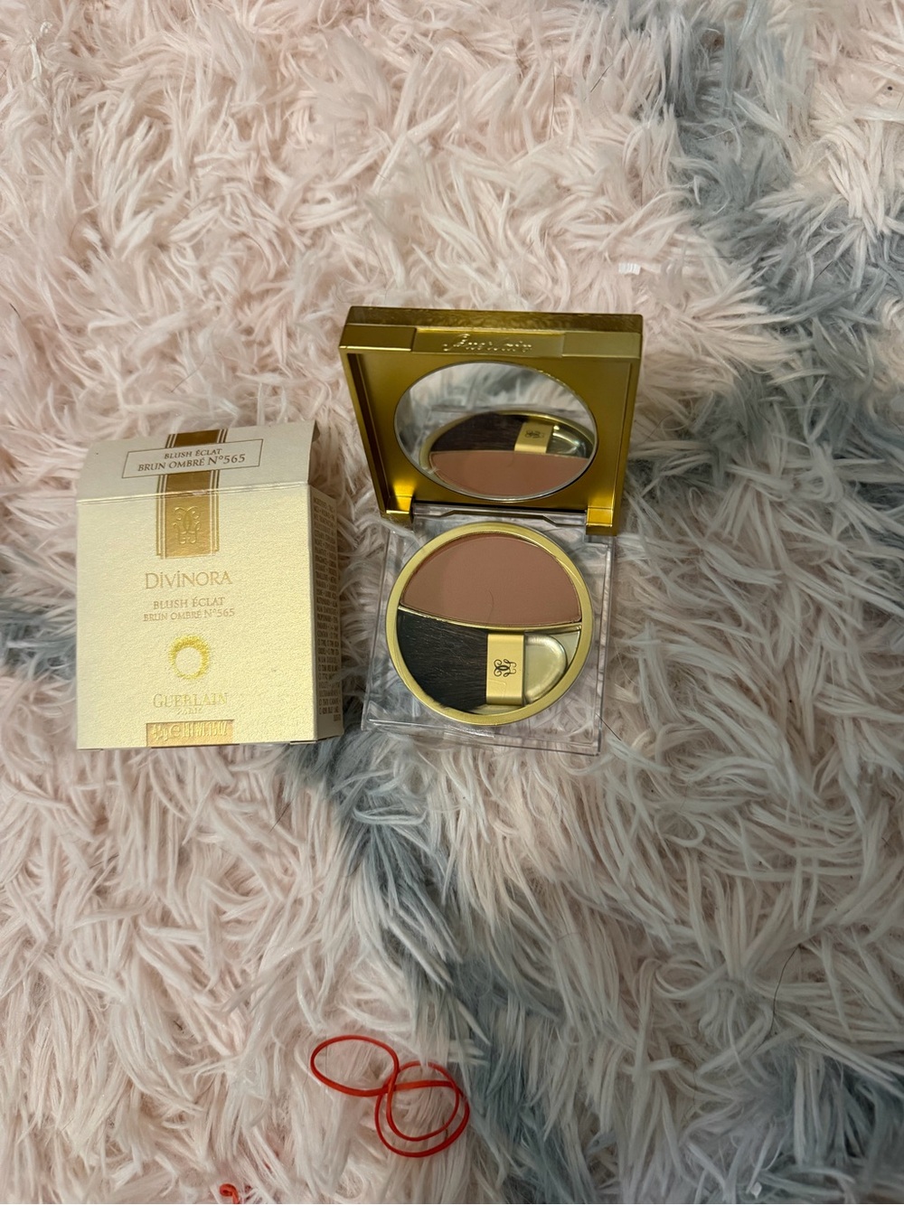 GUERLAIN Divinora Blush Trio in Nude Pink and Brown